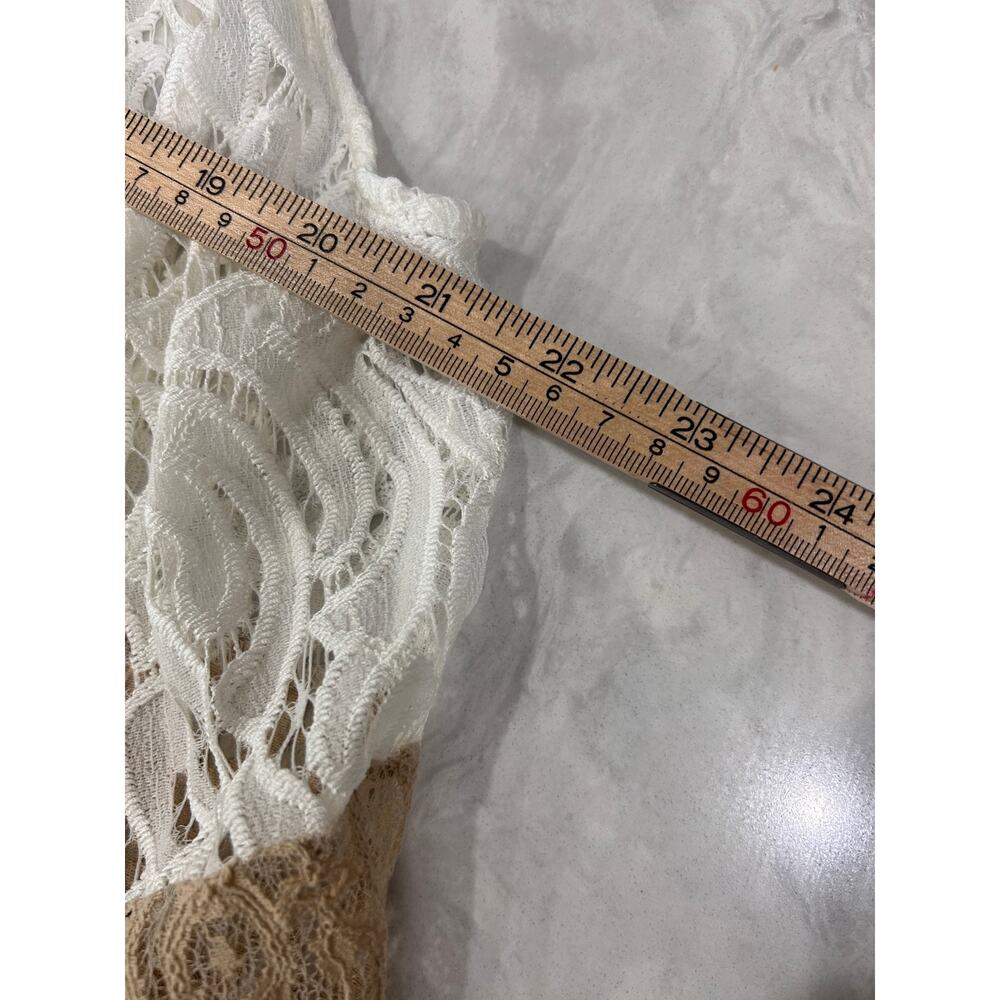 Chicos Cream and Beige crochet lace Sleeveless vest Chicos Size 2 (L/12) - Picture 6 of 8